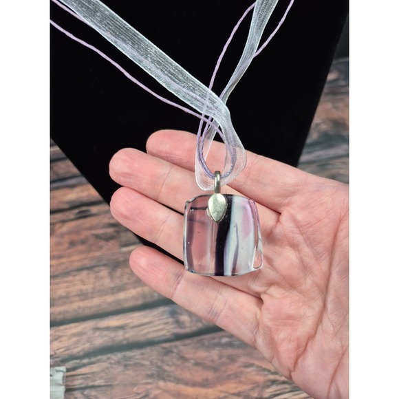 18" Lilac Ribbon Necklace Square Purple Pendant Lobster Clasp Lightweight Y2K - Picture 4 of 12